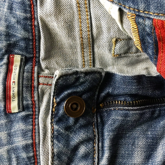 Vintage light wash Tommy jeans, boyfriend, size 4 - Picture 3 of 3